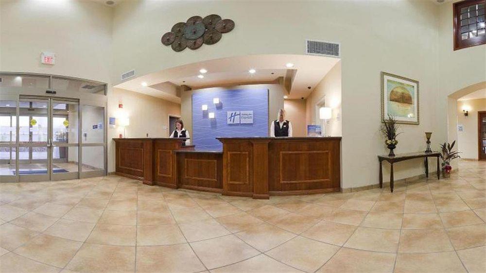 Holiday Inn Express & Suites Searcy By Ihg Eksteriør billede